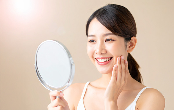 歯だけではなく、<br>口元から「美」の提供